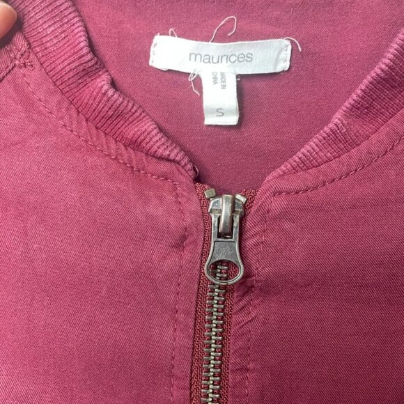 Maurices Light Spring Zipper Jacket/Floral Embroidery Size: Small - Picture 2 of 5